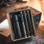 Coffret cadeau : Moulin scandinave + 3 tubes à essai du poivre de Kampot (3x10g) - Moulin: Noir