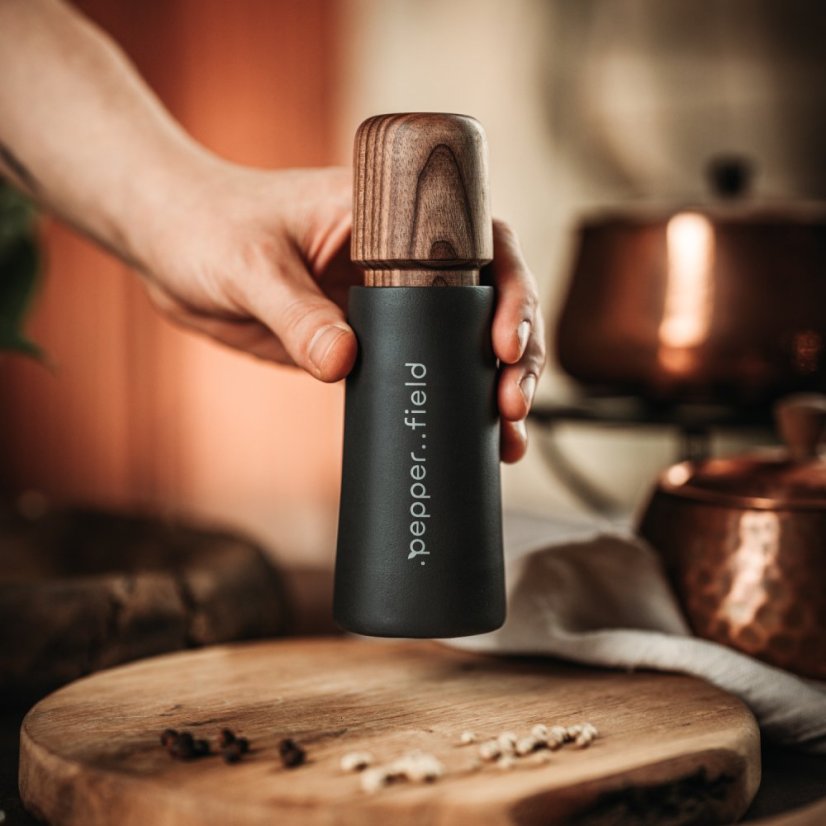 Porcelain Scandinavian pepper mill (17cm) - Choose pepper: Black - 100g