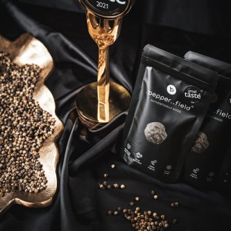 Our pepper star: winner of the gastronomic Oscar for freeze-dried green Kampot pepper