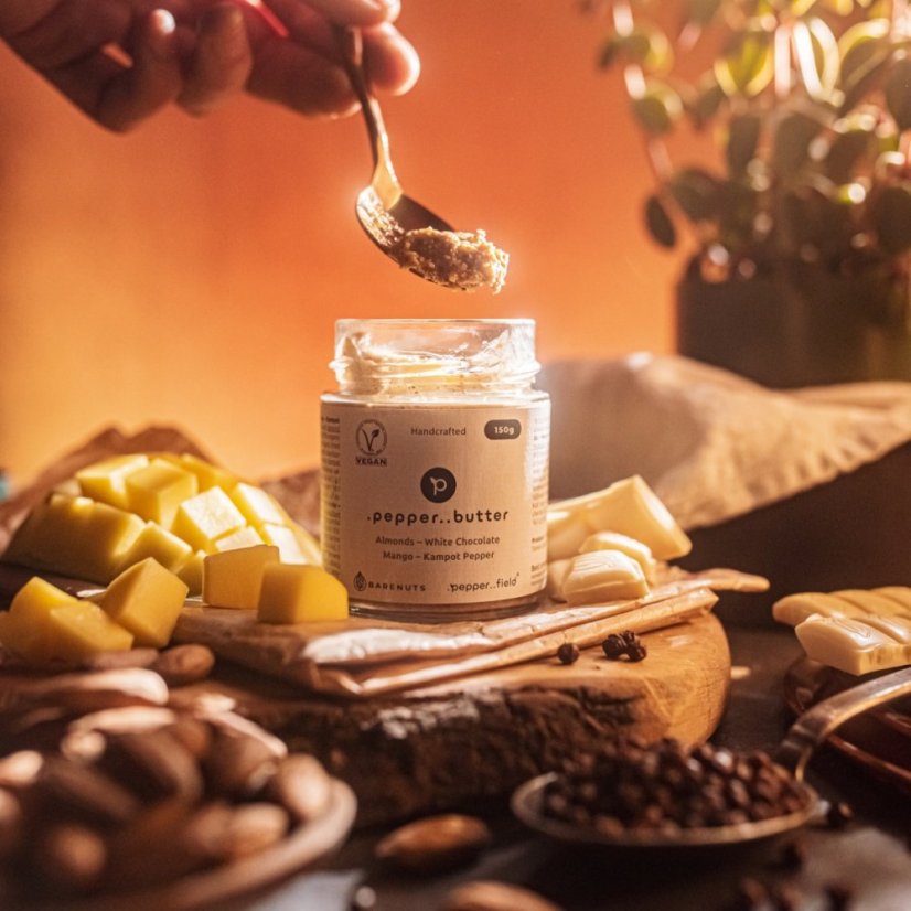 Almond butter with white chocolate, mango and Kampot pepper (150g)