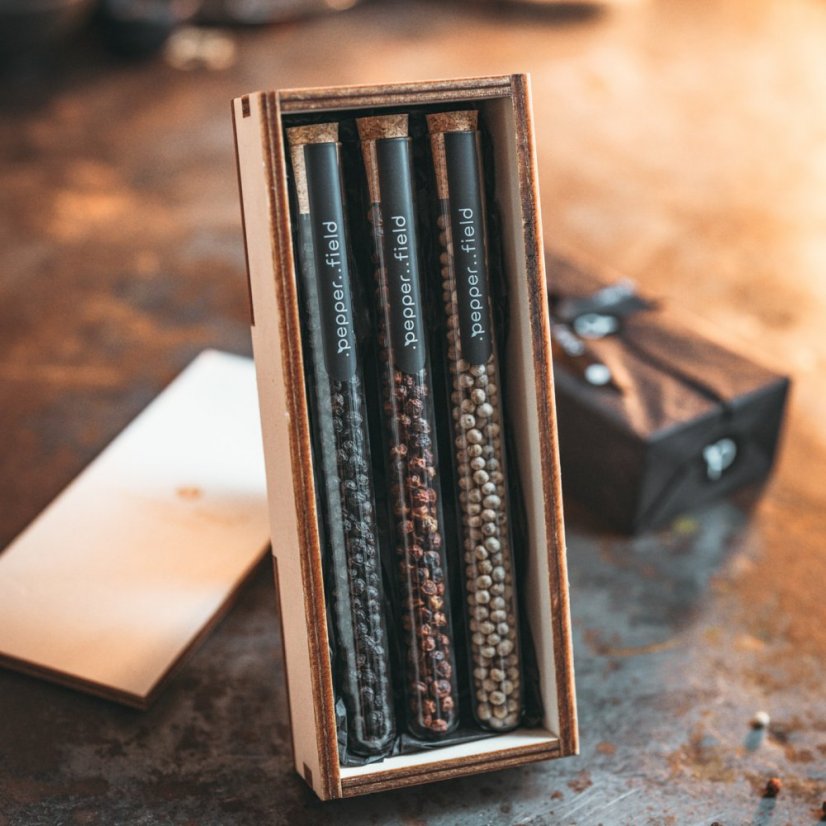 Kampot pepper - a set of small glass tubes in a gift box (3x10g)