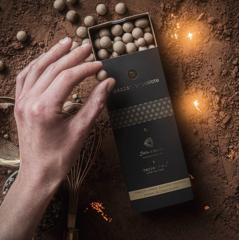 Golden chocolate dipped freeze-dried Kampot pepper - .pepper..chocolate