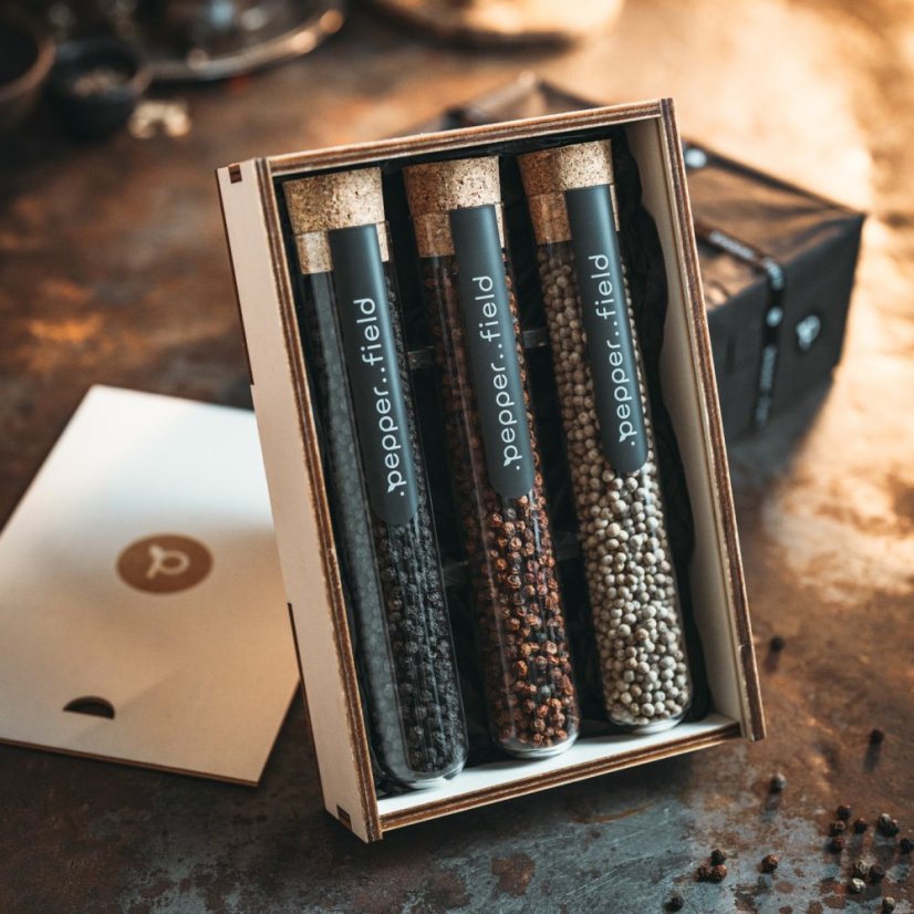 Kampot pepper - a set of large glass tubes in a gift box (3x70g)