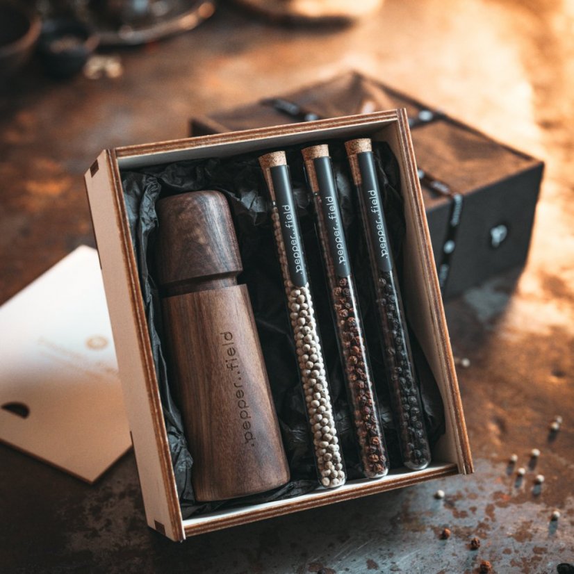 Gift box set: Scandinavian grinder + 3 tubes of Kampot Pepper (3x10g) - Grinder: Brown