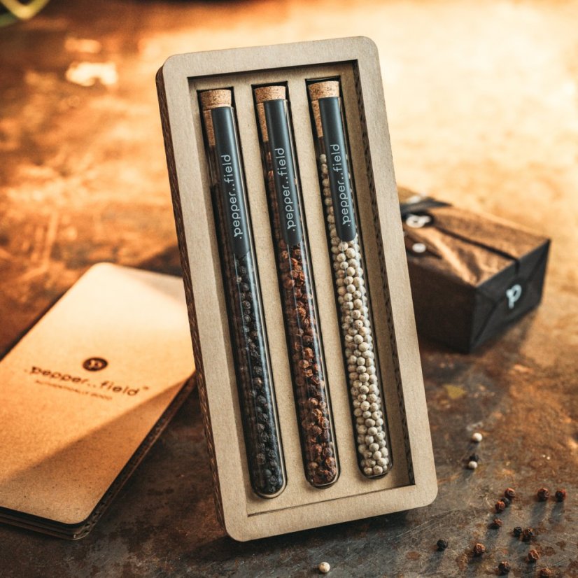 Set of small tubes in a gift box made of designer cardboard (3x10g)