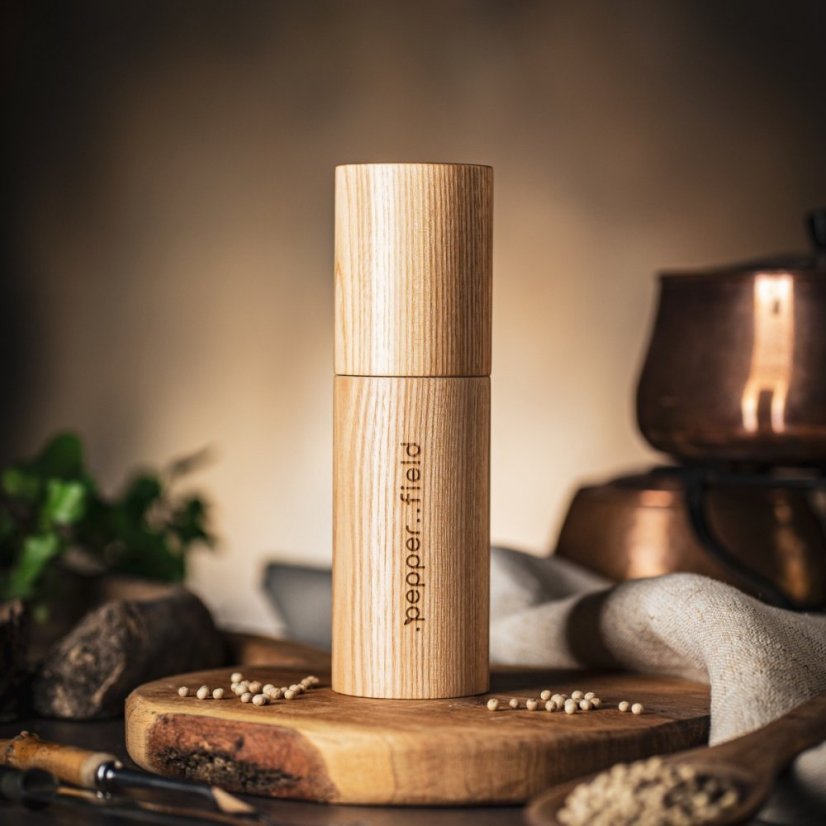20 cm grinder made of solid Ash