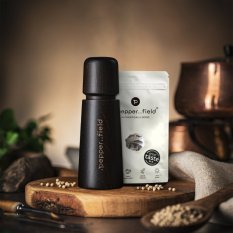 Black Scandinavian pepper mill (17cm)