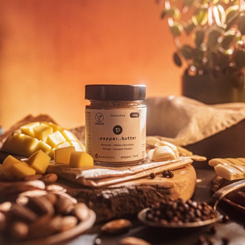 Almond butter with white chocolate, mango and Kampot pepper (150g)